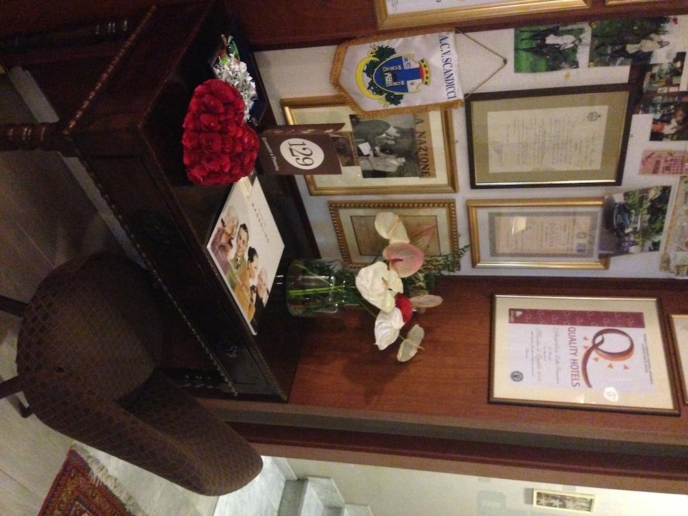 Hotel Piero Della Francesca Arezzo Esterno foto